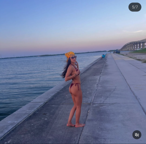 10000327788dcdff5b918979c3