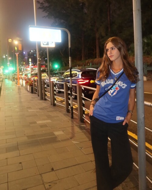 1000032785946d879d33678a5b