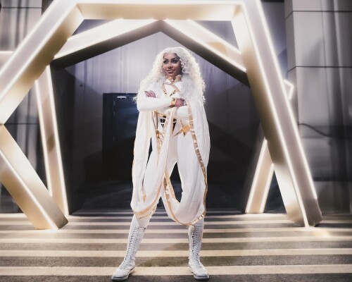 10000327978cb15d72b3b963d5