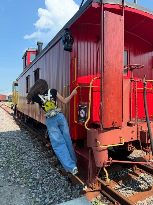 100003330313d1dba7c4159b23