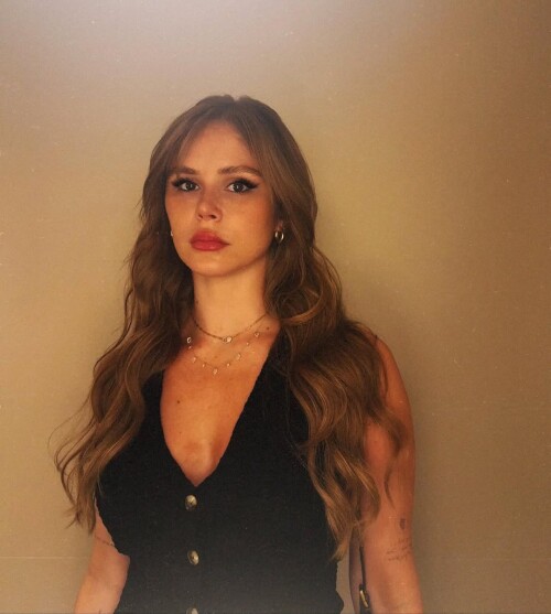 1000033673145f921d3d9fe43b