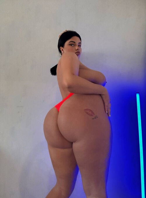 1000033996744d521ed8281d85