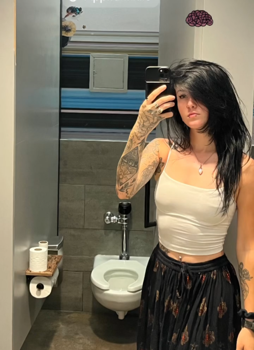 10000343165dcad4821cf22671