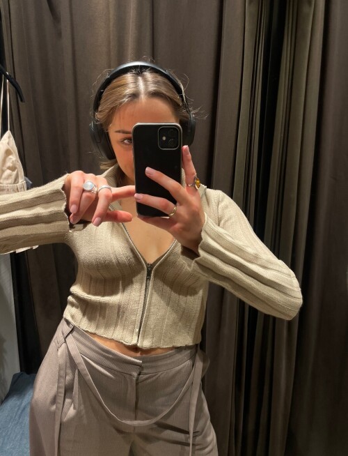 1000034737807e83e0aaaaa44d