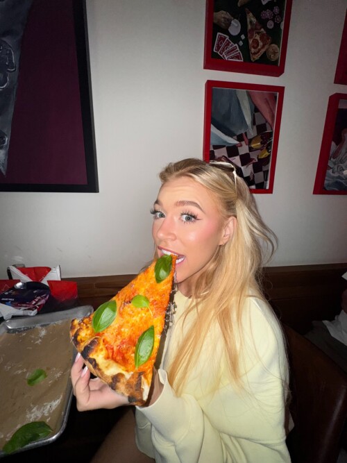 1000034838e7fdeba81e394de9