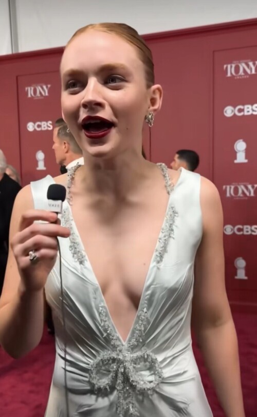 1000034946d789a8f11b5e01db