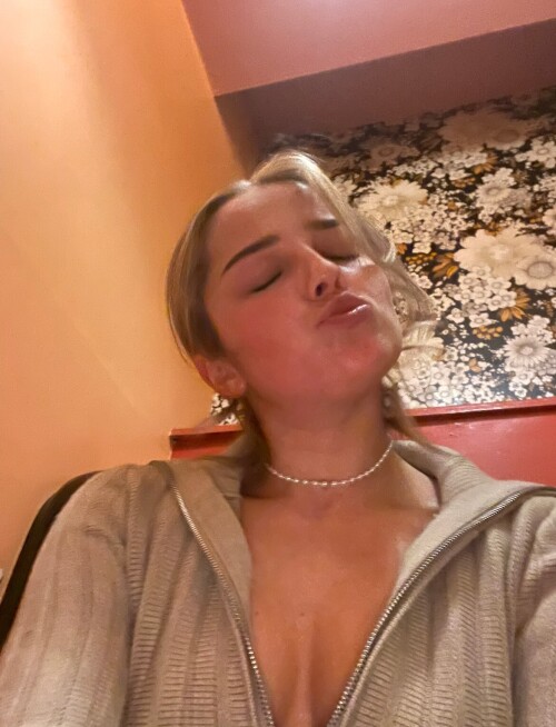 10000357531071bfb30c5de9e9