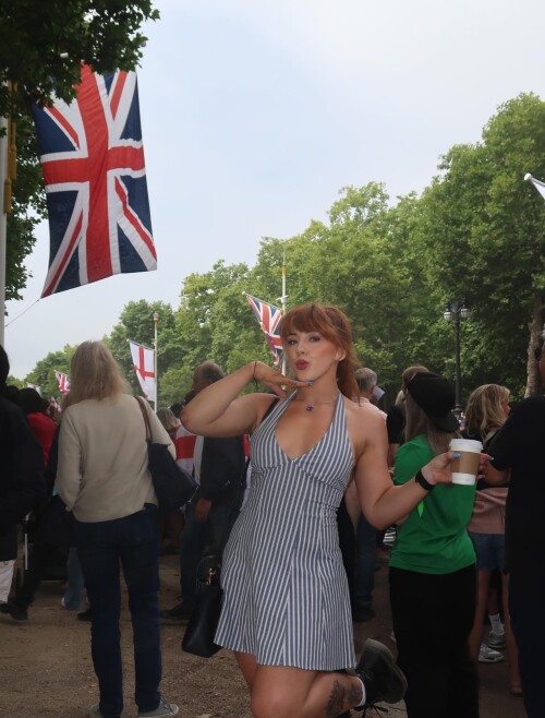 1000035852507050bb8032ab01