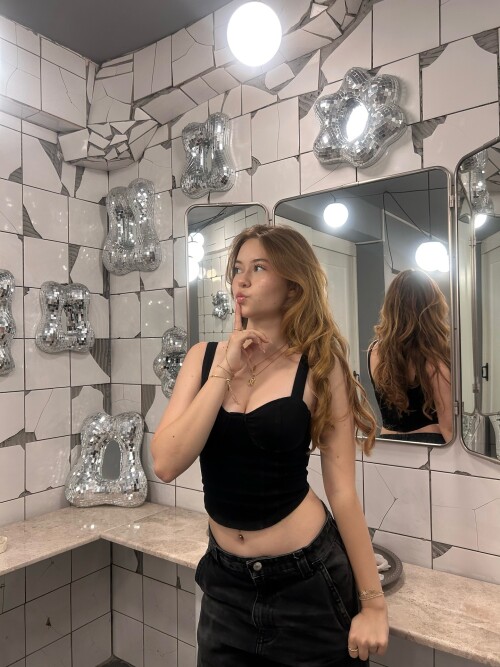 1000038371de90a95d5b43c715