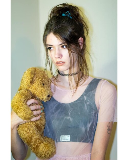 1000038446b99bcb7ff39d1da9