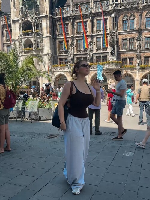 10000386115dbce3f190683882