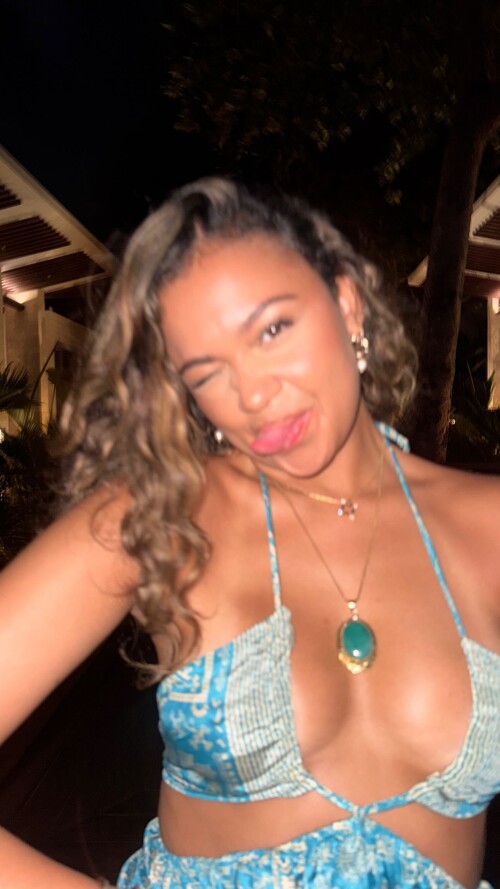 10000388342077d85b737de9f1