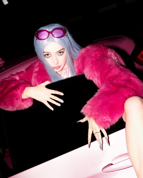 1000038933c43d37e257fd34d3