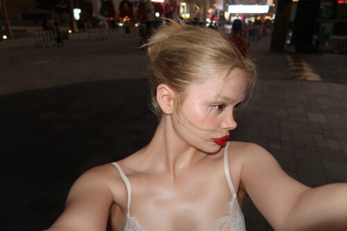 100003899948d161498b35ba52