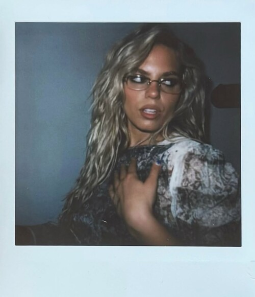 1000039328216f0ff76223acb2