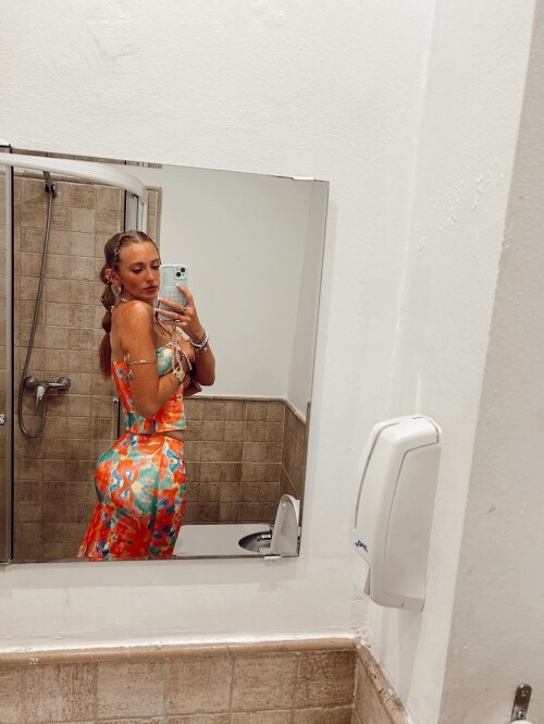 1000039395b14a5a7c450a2f71