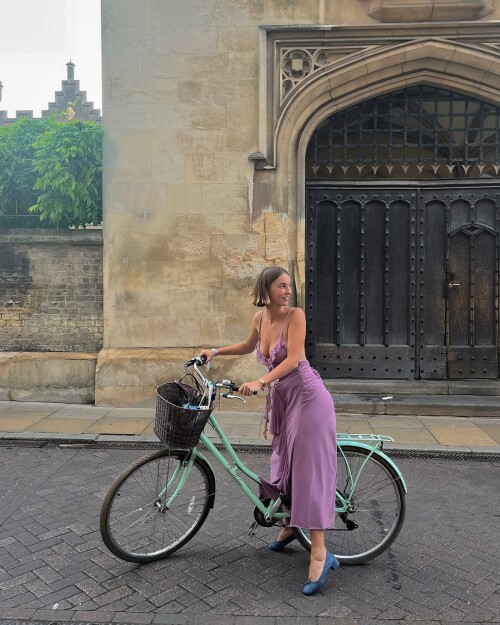 1000039769cfcea0f5ab73f5d7