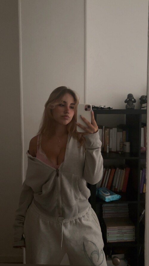 10000400625bb1efae10e416c7