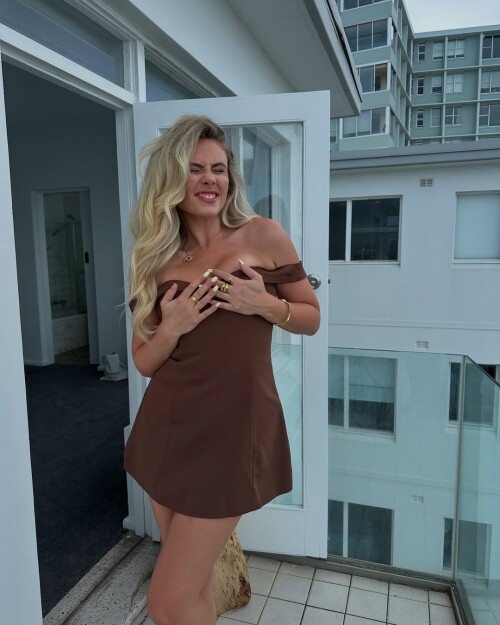 1000040302fbd3e703977be83d