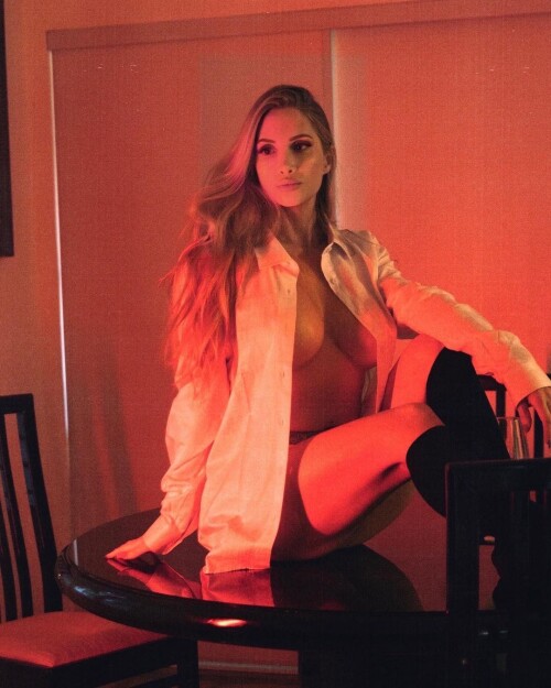 1000041668bcc38e743de8fabf