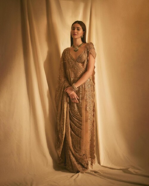 1000041876d220b8cd1a843197