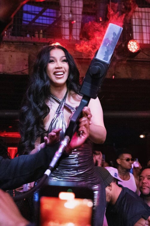 10000428044ebdae4abdb916c7