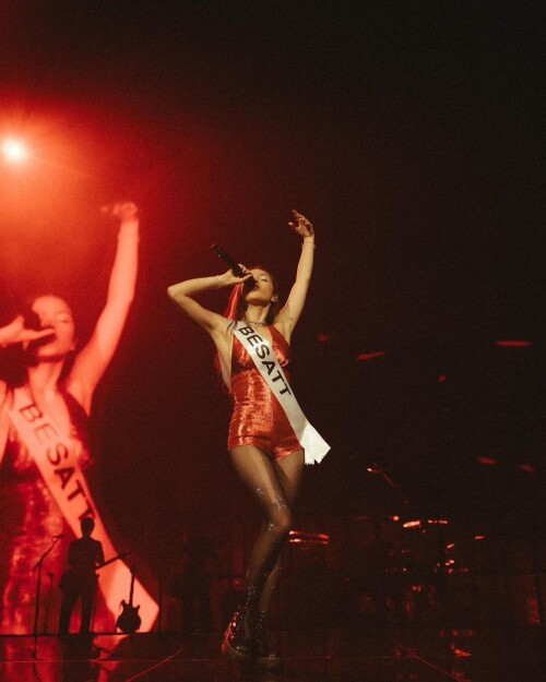 1000043009817a0ad599ac4bd4