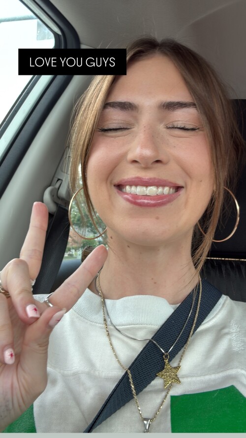 1000043273af19f76ea5c6a18d