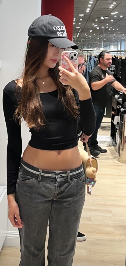 1000043530813f7b5adf278ca5