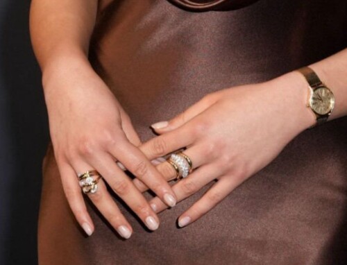 1000043593b27ec24b5c871f8b