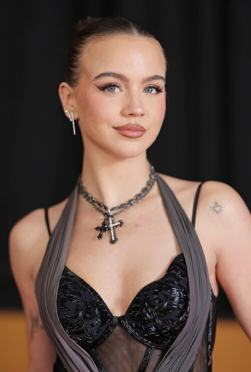 1000043618c5f012a6daef5f1c