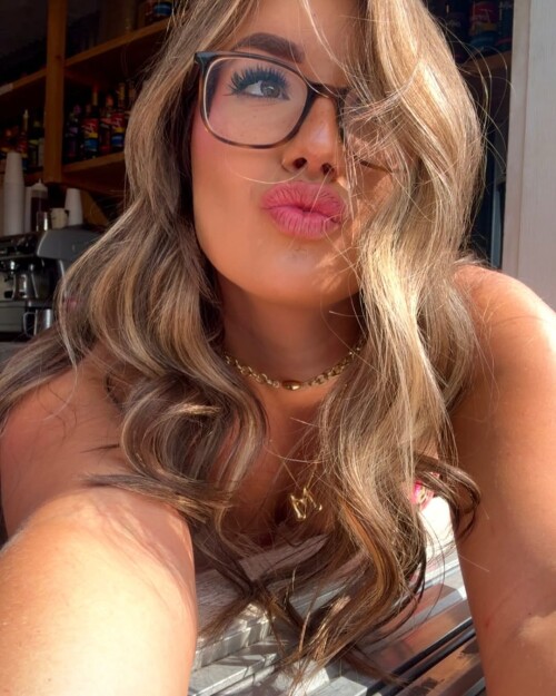 1000044456d0d37d97e0d2656b