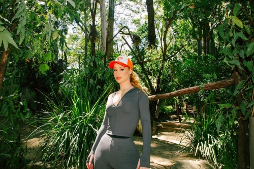 1000044582b7d3a121c6aa8206