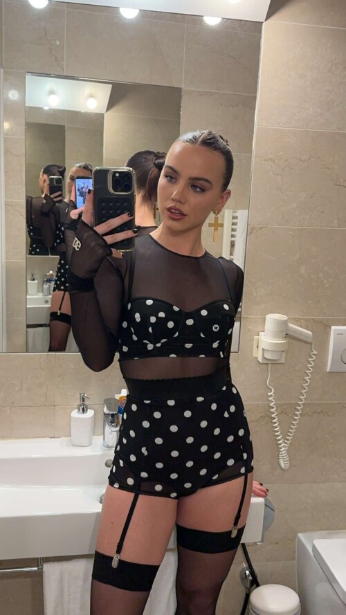 1000044682f7e80e55c0d89c52