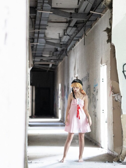 100004479466f946b9981c4258