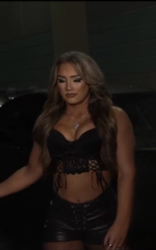 10000449070083398d34868df9