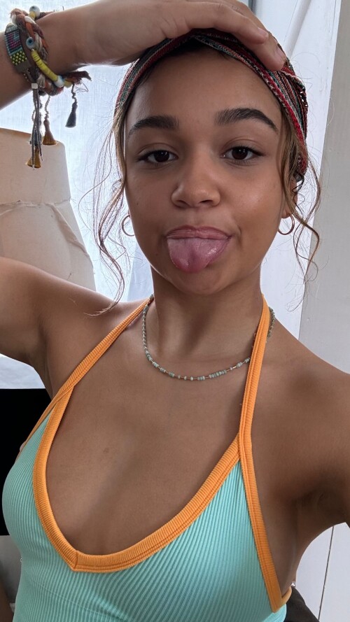 1000045398bd479e752d538174