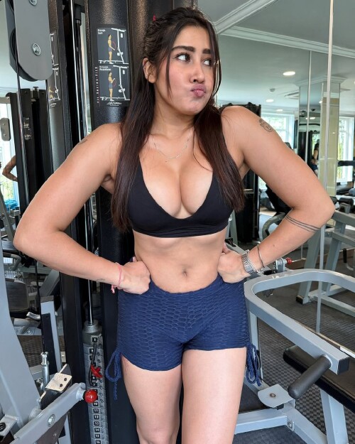 1000045596b8b4d2cef47179dd