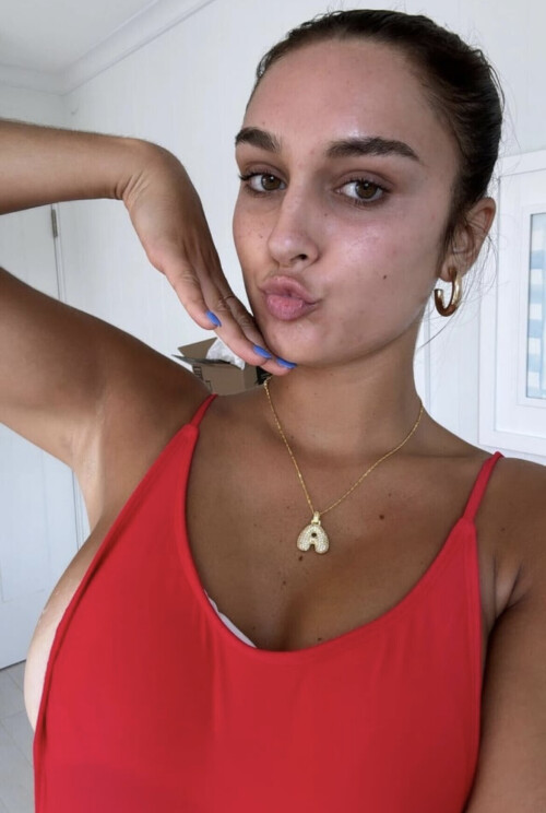 10000457776c94087eacc11acd