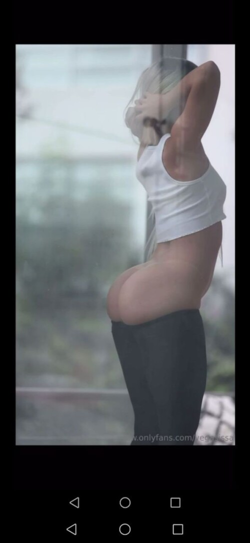 1000046445ccde188147c4d858