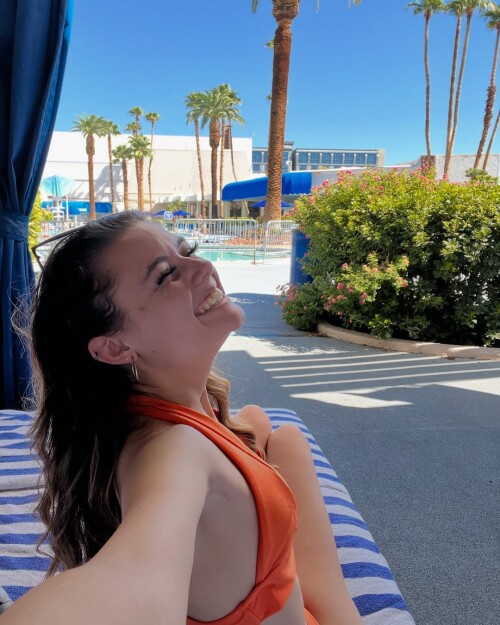 1000046455263411d3e3c2bbdb