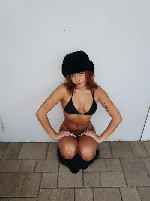 10000465857510e90320a3ff2a