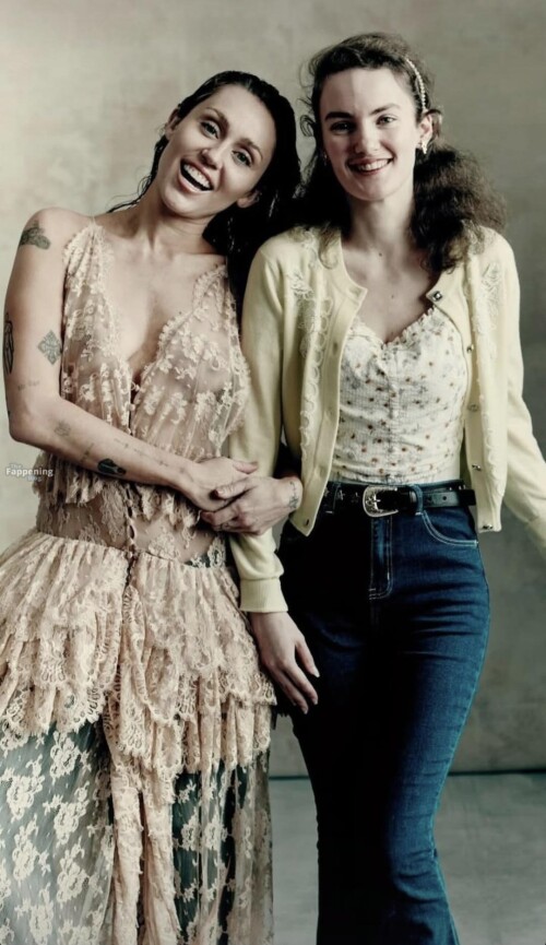 1000046736bb1bfec2f4df652b