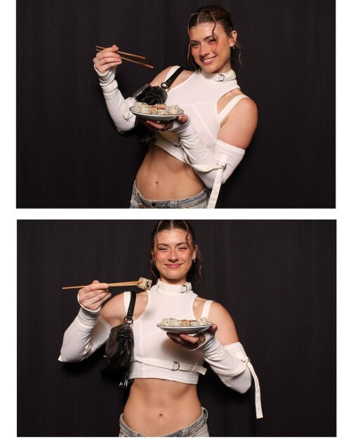 1000046761f4f0a7aa86db150d