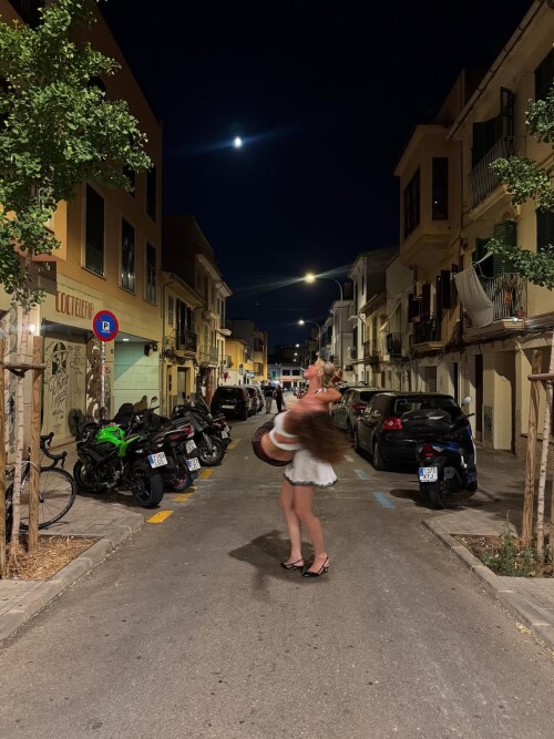 1000047579cd921d5a79ee23c6