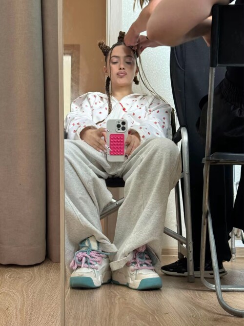 1000047726e22ef3e8d4b5995e