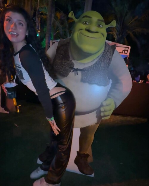 1000047775ce4d220c880a40f7