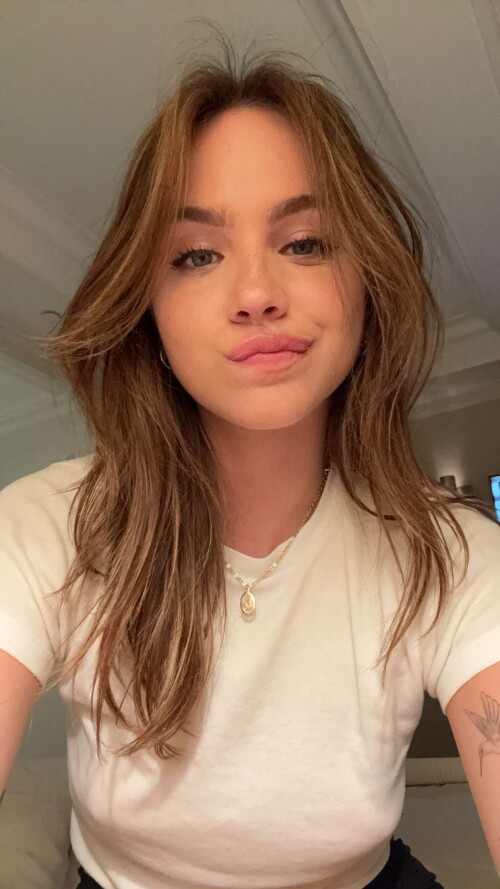 1000047782b7071ebf5e2b1f52