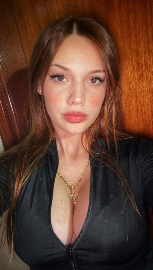 10000478412461c1b24f82c983