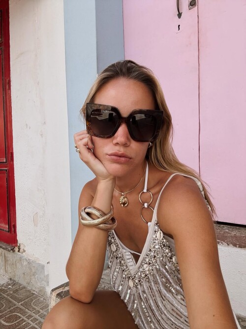 1000048070cbf63a5dff4f1e1e